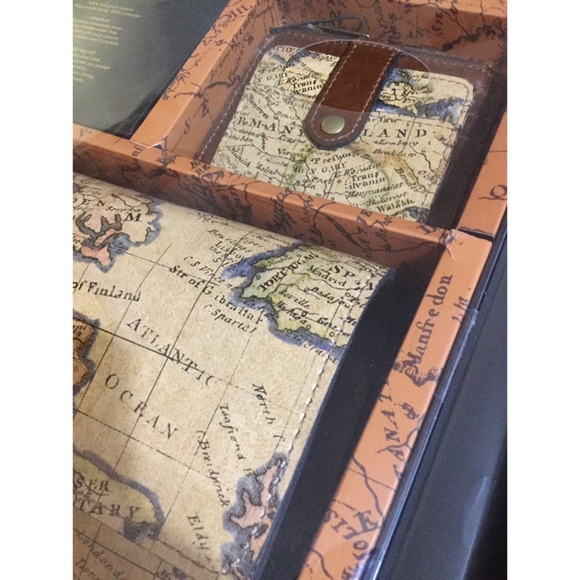 Patricia Nash LOCRI Map Print LEATHER crossbody / over shoulder purse & wallet - Picture 13 of 16